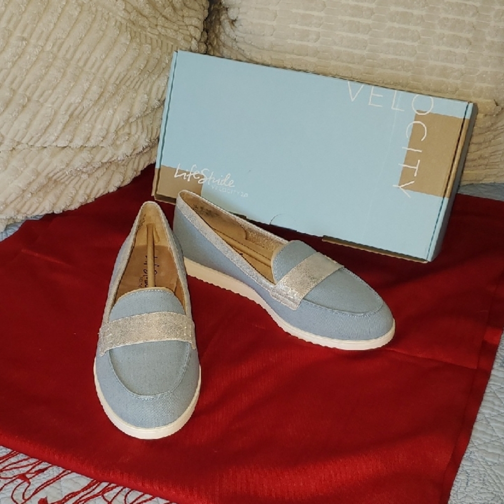 NWOT "Life Style Velocity 2.0" Loafers Shoes